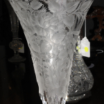 Very Fine Realistically Wheel-Cut Figural Cut Glass Trumpet-Form Vase - Image 7